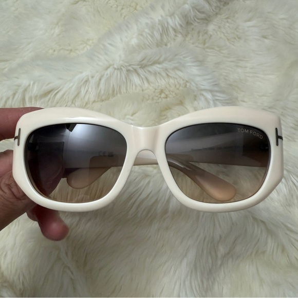 Tom Ford Brianna 55mm Gradient Cat Eye Sunglasses - Picture 3 of 6